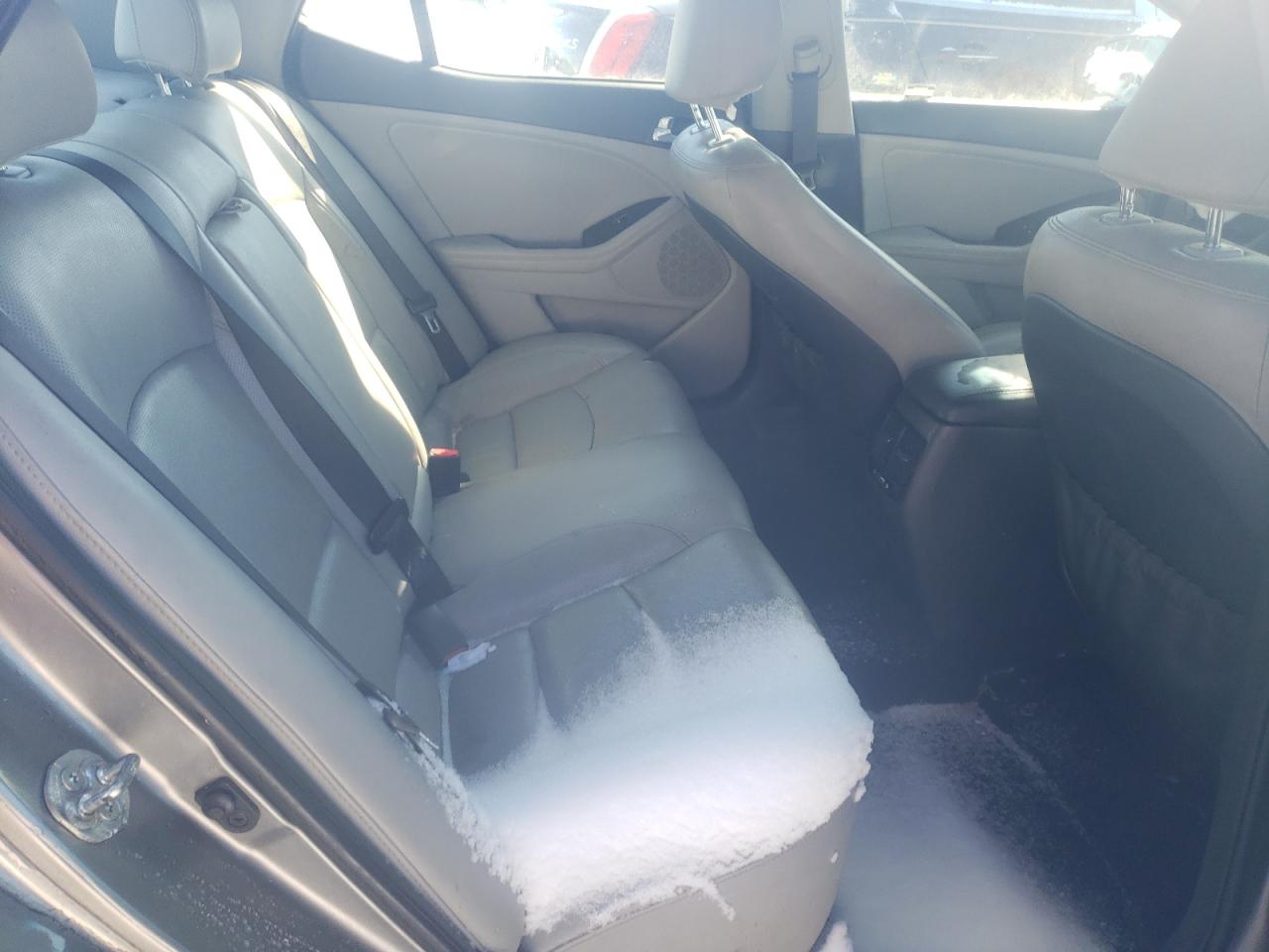 صورة رقم 6 من المزاد - 2014 KIA OPTIMA EX مع VIN 5XXGN4A73EG272390