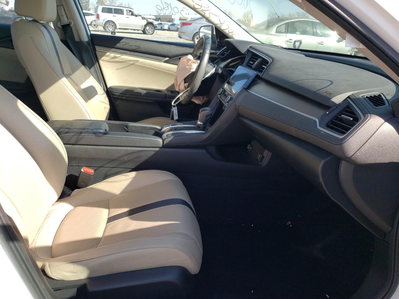 Photo 5 from auction – 2017 HONDA CIVIC EXL with VIN 19XFC1F78HE209422