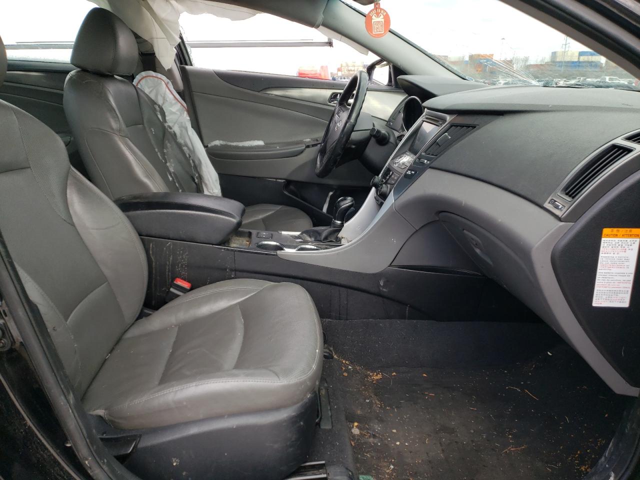 Photo 5 from auction – 2015 HYUNDAI SONATA HYB with VIN KMHEC4A49FA122070
