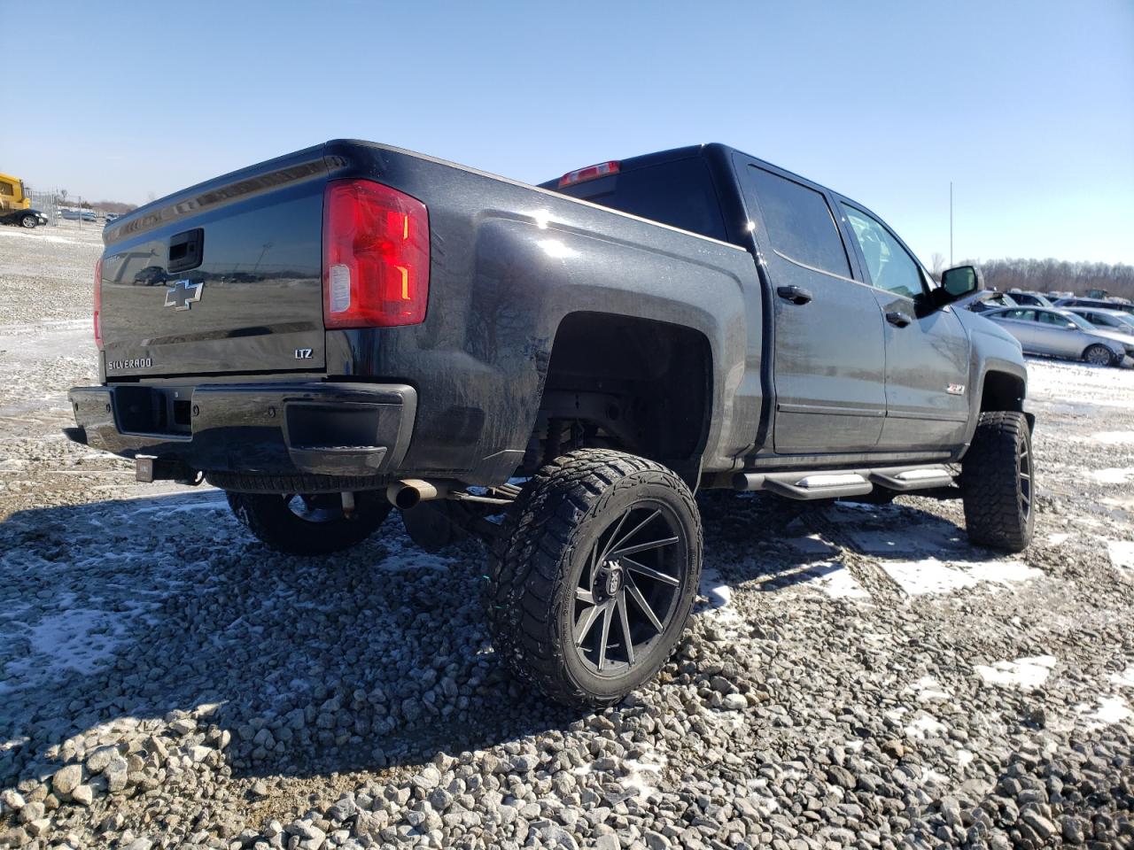 Фото 4 с аукциона – 2018 CHEVROLET SILVERADO с VIN 3GCUKSEC9JG452469