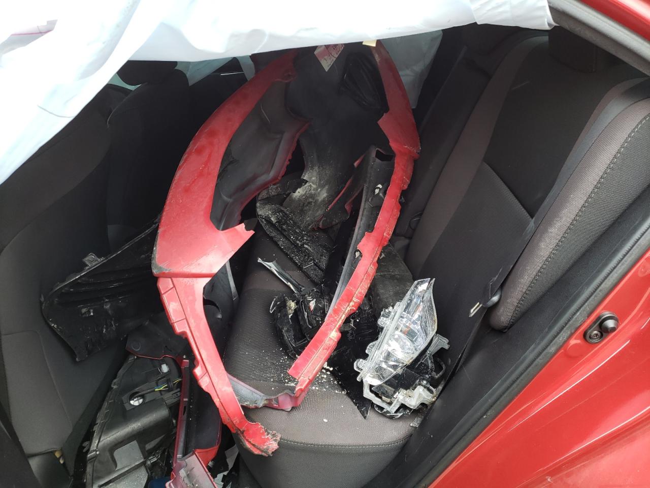 Photo 6 from auction – 2017 TOYOTA COROLLA L with VIN 5YFBURHE4HP682271
