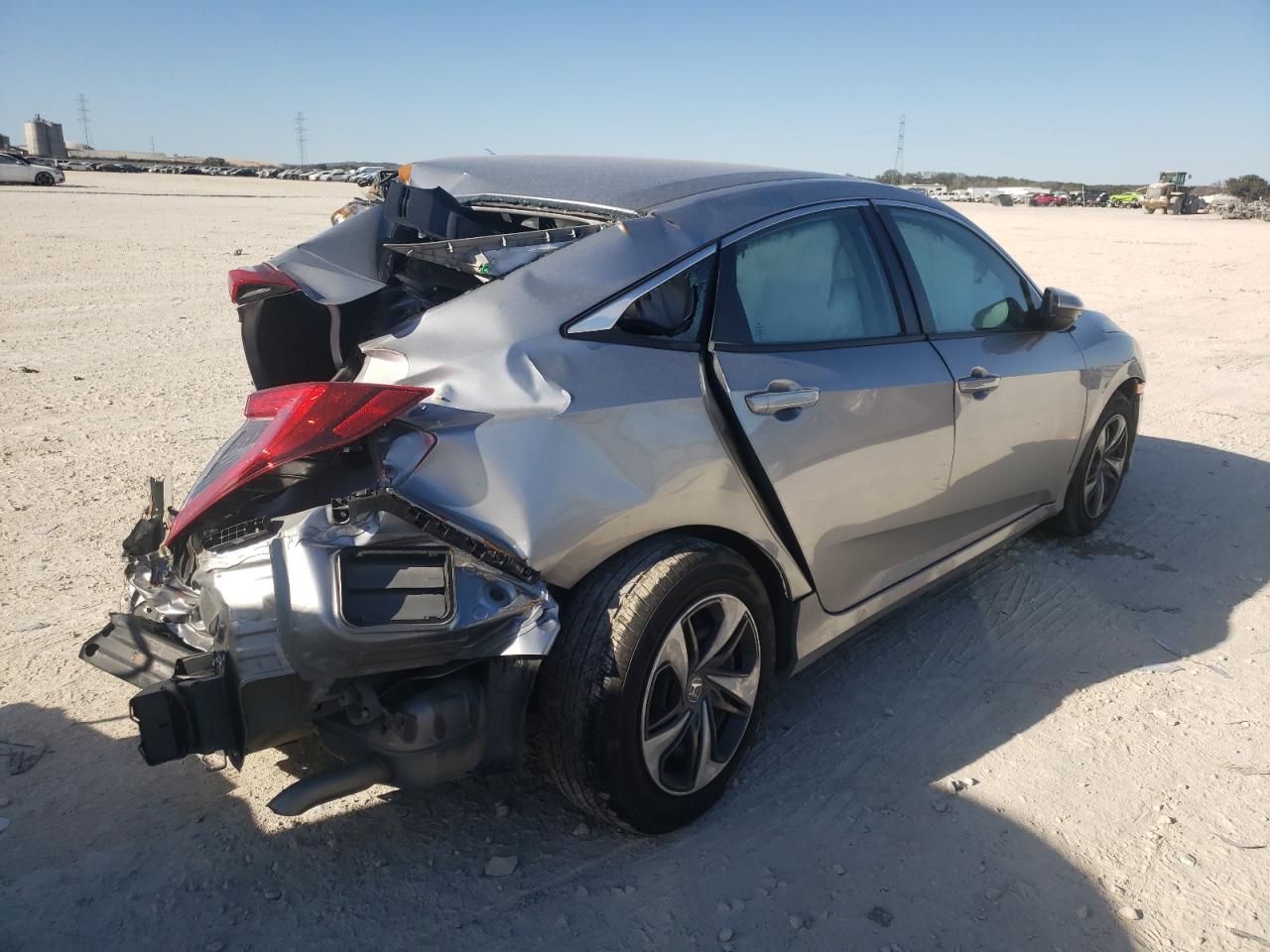 Photo 4 from auction – 2020 HONDA CIVIC LX with VIN 19XFC2F63LE026886