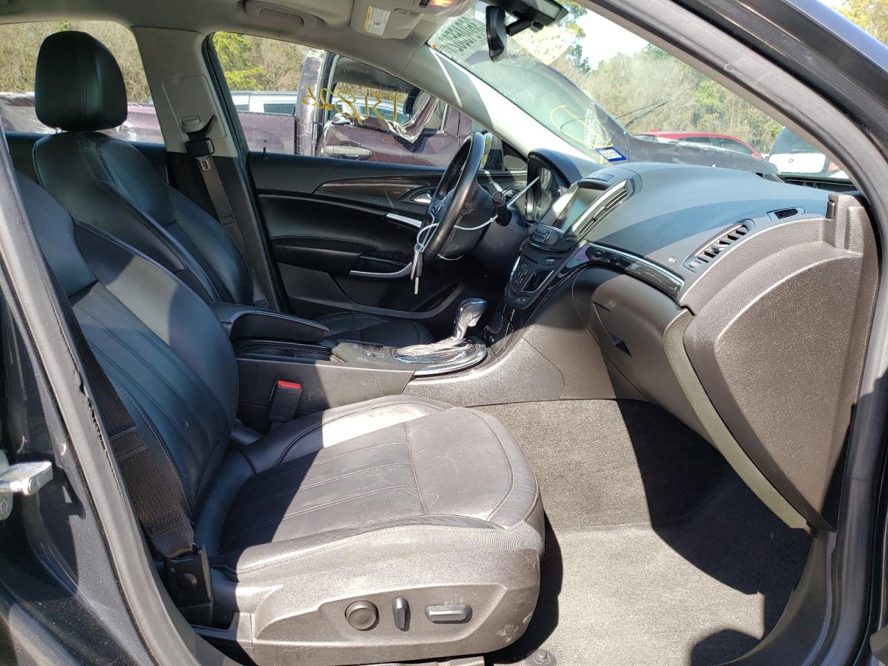 Photo 5 from auction – 2014 BUICK REGAL PREM with VIN 2G4GN5EX1E9171920