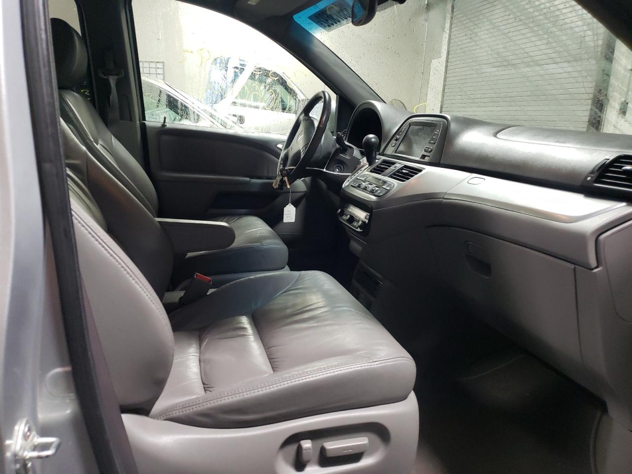 Photo 5 from auction – 2010 HONDA ODYSSEY EX with VIN 5FNRL3H73AB111680