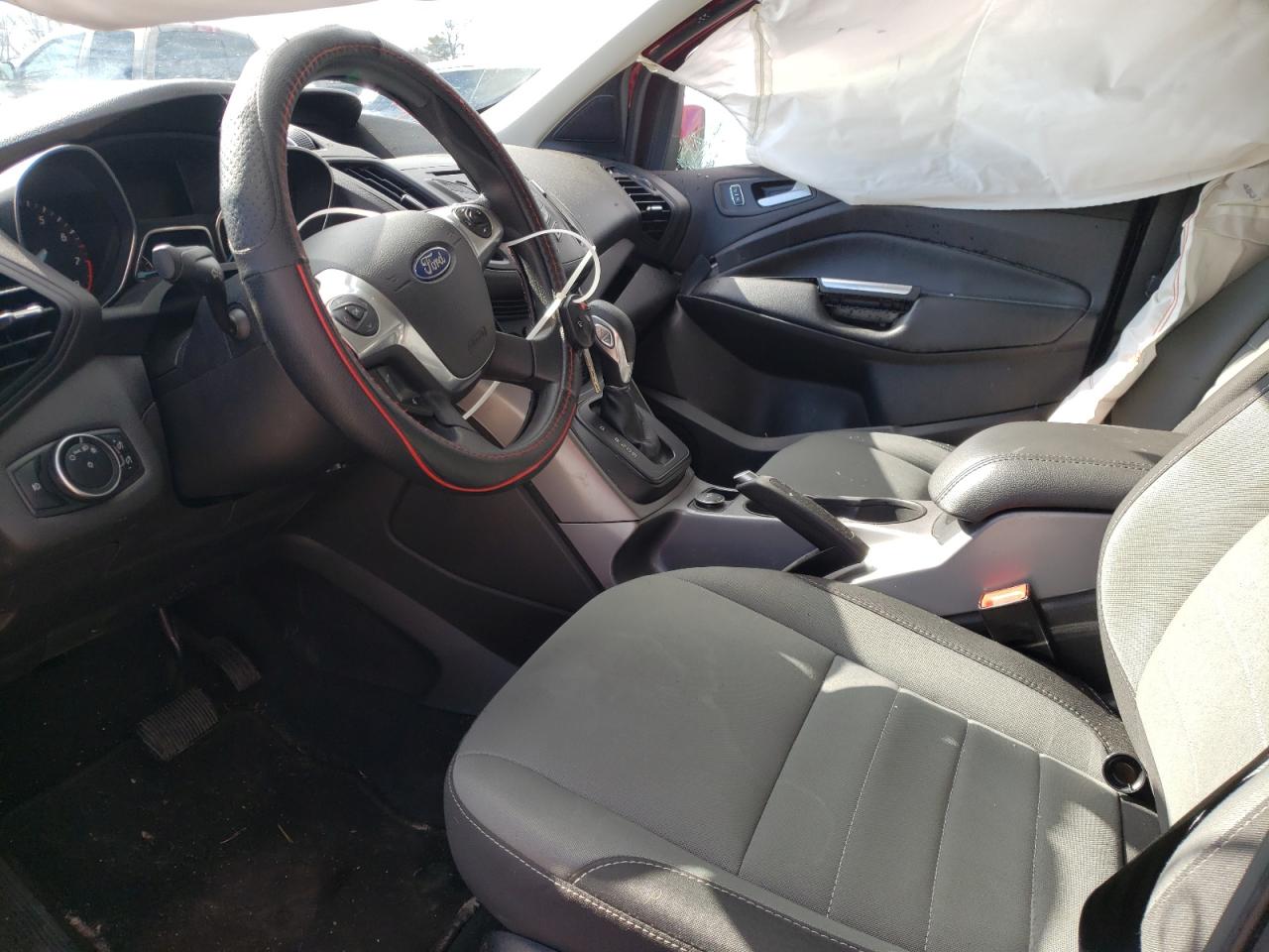Photo 5 from auction – 2016 FORD ESCAPE SE with VIN 1FMCU9GX2GUB34466