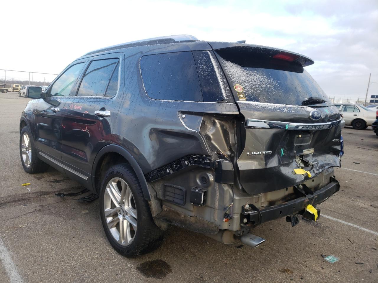 Photo 3 from auction – 2017 FORD EXPLORER L with VIN 1FM5K8F87HGD51563