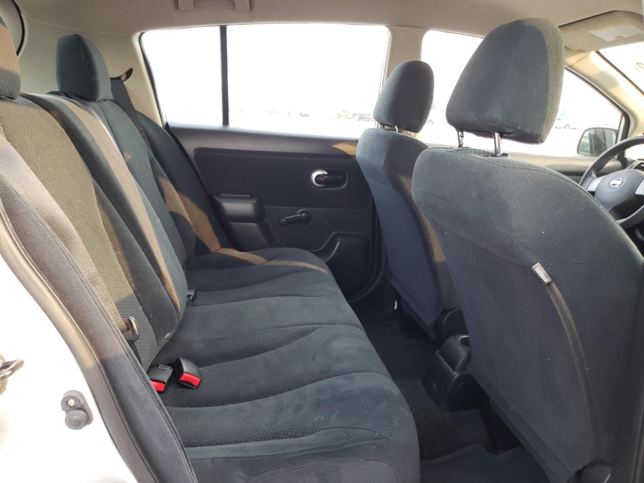Photo 6 from auction – 2011 NISSAN VERSA S with VIN 3N1BC1CP2BL360197