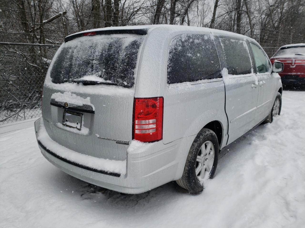 Photo 4 from auction – 2010 CHRYSLER TOWN & COU with VIN 2A4RR2D12AR391861