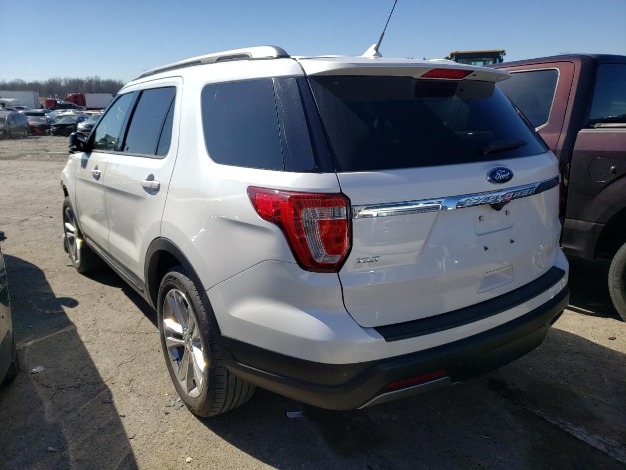 Photo 3 from auction – 2019 FORD EXPLORER X with VIN 1FM5K7D84KGB34914