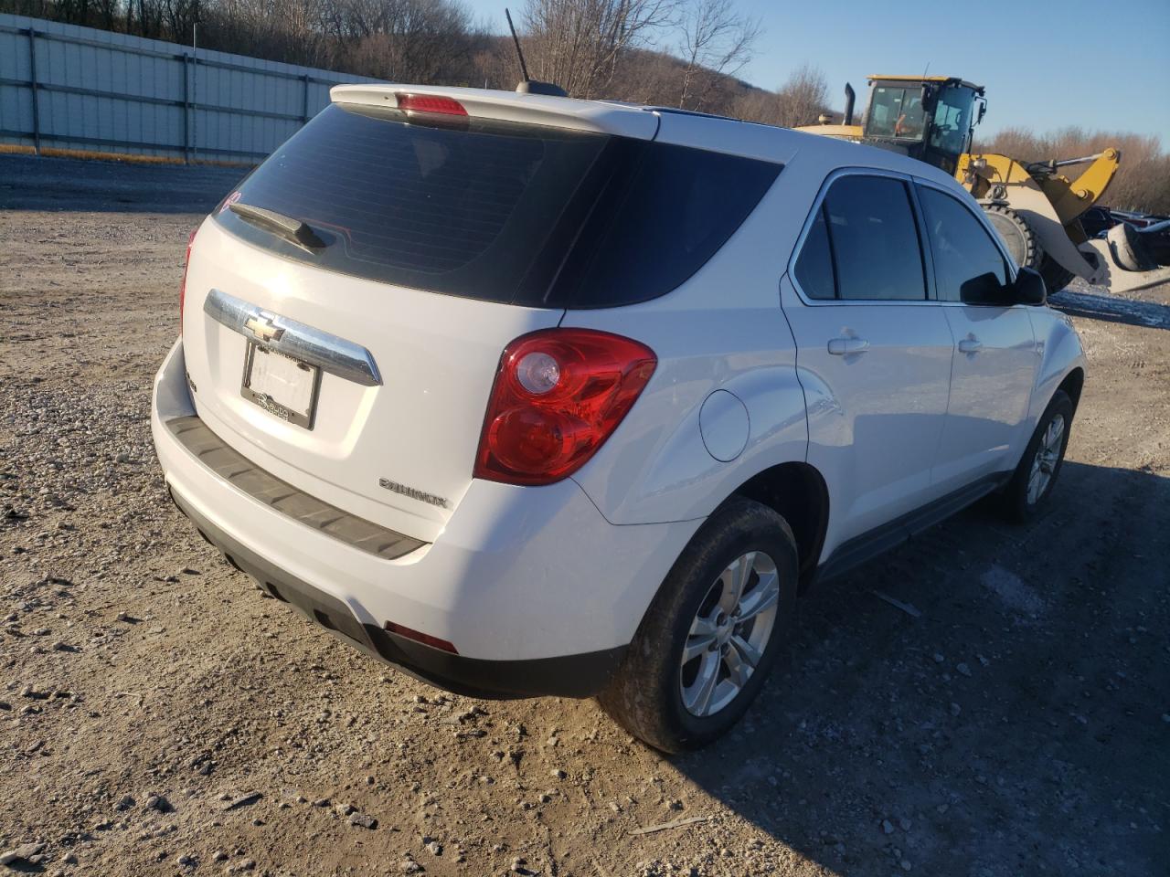 Photo 4 from auction – 2015 CHEVROLET EQUINOX LS with VIN 2GNALAEKXF6214013