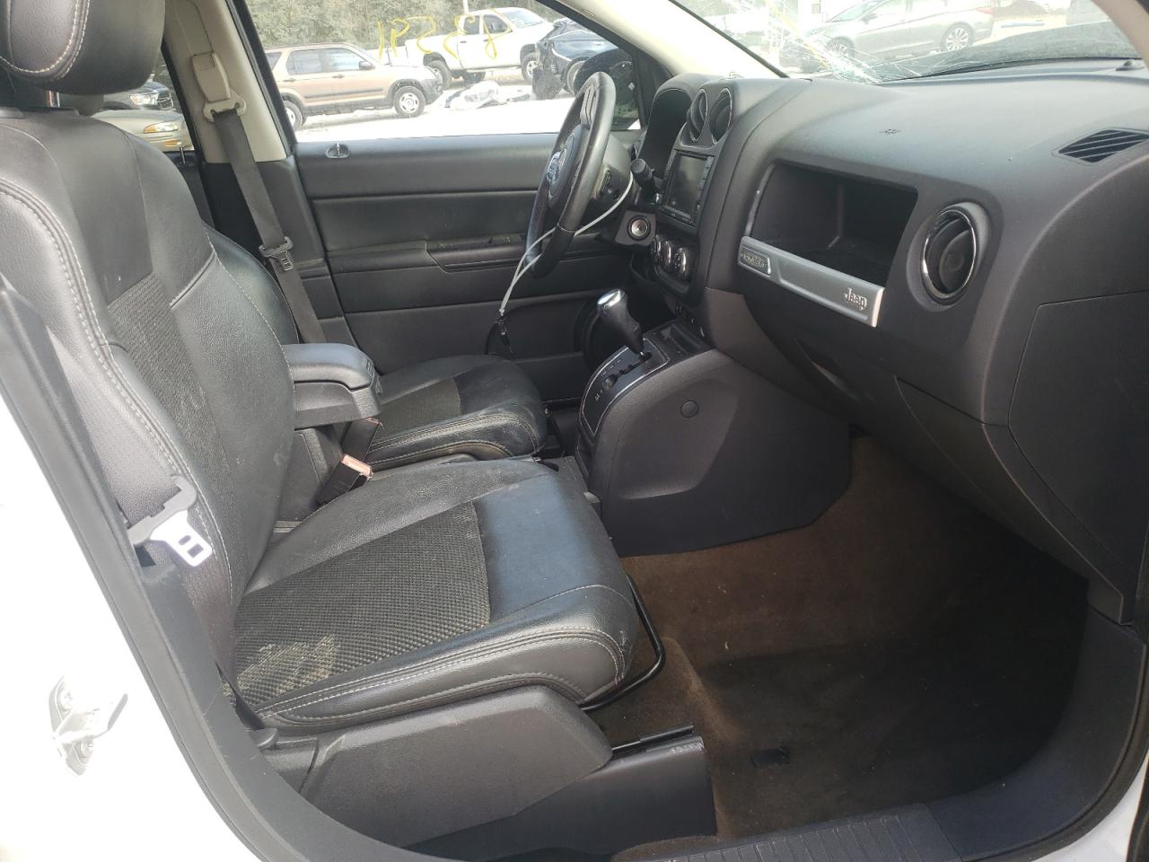 Photo 5 from auction – 2017 JEEP COMPASS SP with VIN 1C4NJCBA3HD157150