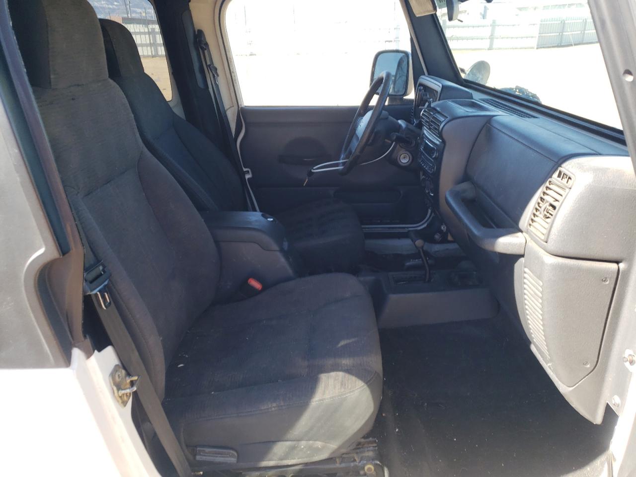 Photo 5 from auction – 2004 JEEP WRANGLER / with VIN 1J4FA49SX4P783080