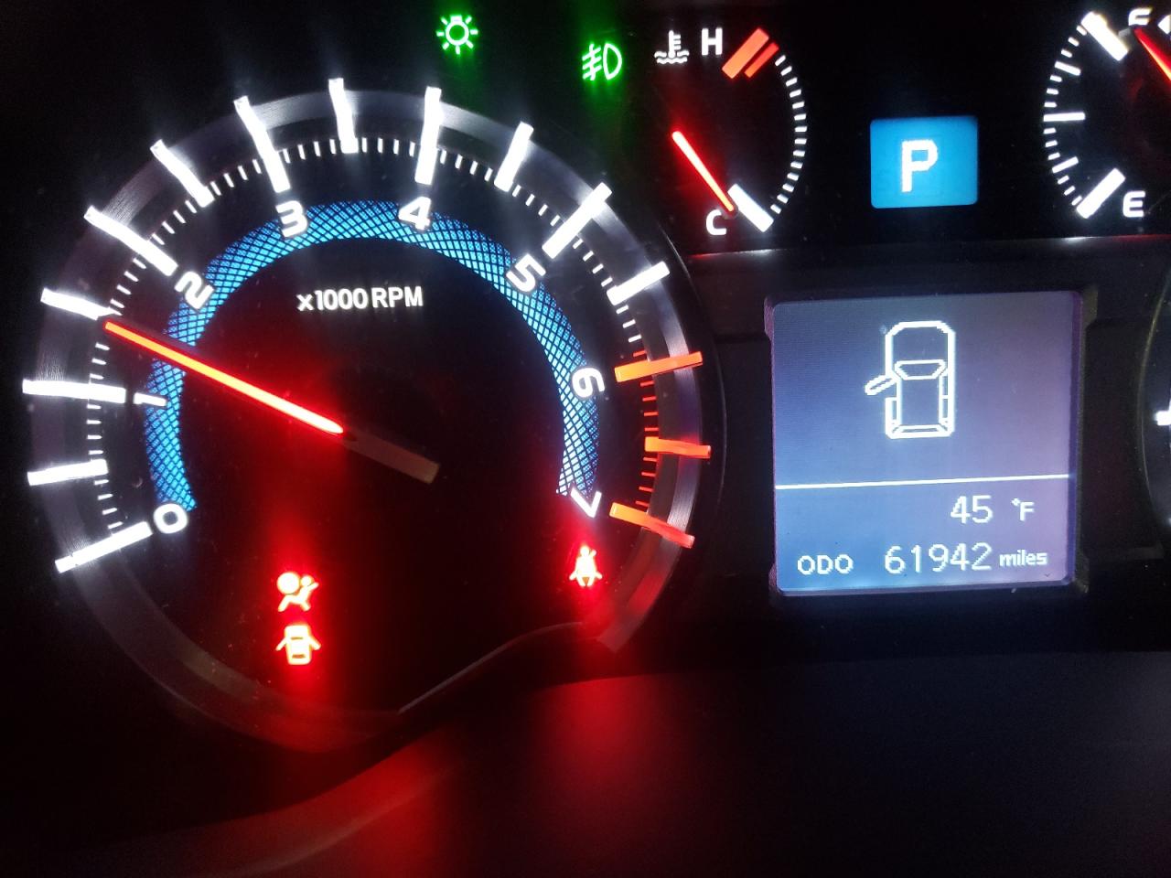 Photo 8 from auction – 2018 TOYOTA 4RUNNER SR with VIN JTEZU5JR7J5174752