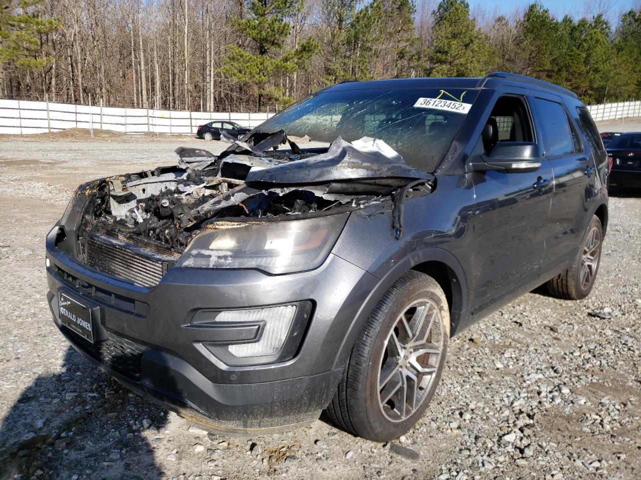 Photo 2 from auction – 2016 FORD EXPLORER S with VIN 1FM5K8GT1GGB69424
