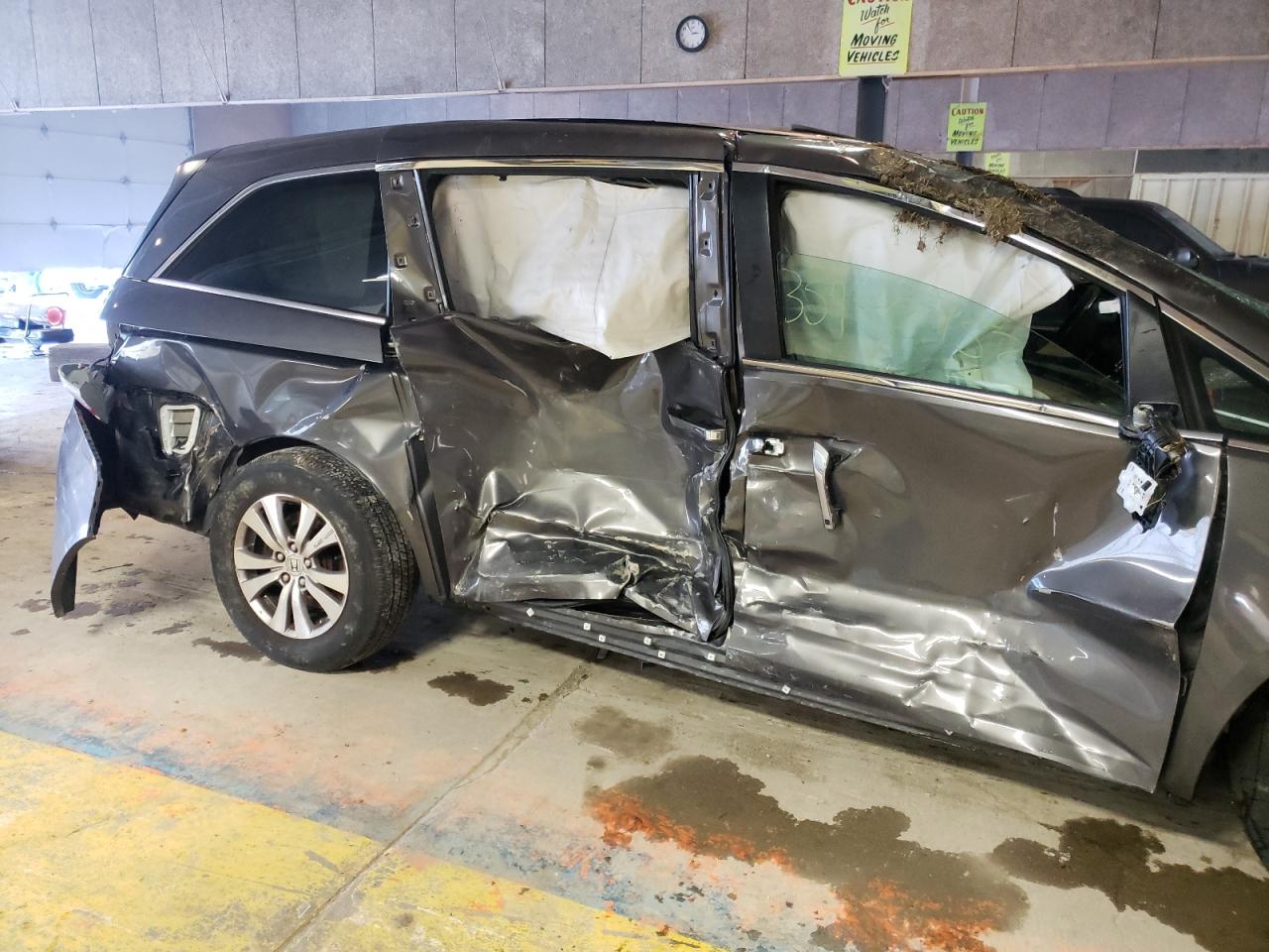 Photo 9 from auction – 2014 HONDA ODYSSEY EX with VIN 5FNRL5H64EB091254
