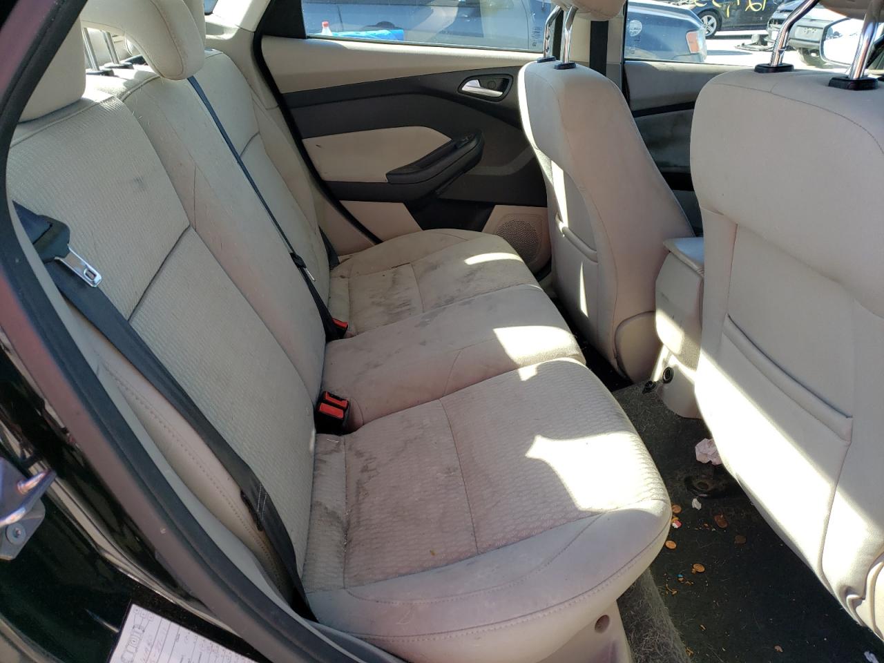 Photo 6 from auction – 2012 FORD FOCUS SEL with VIN 1FAHP3H22CL157138