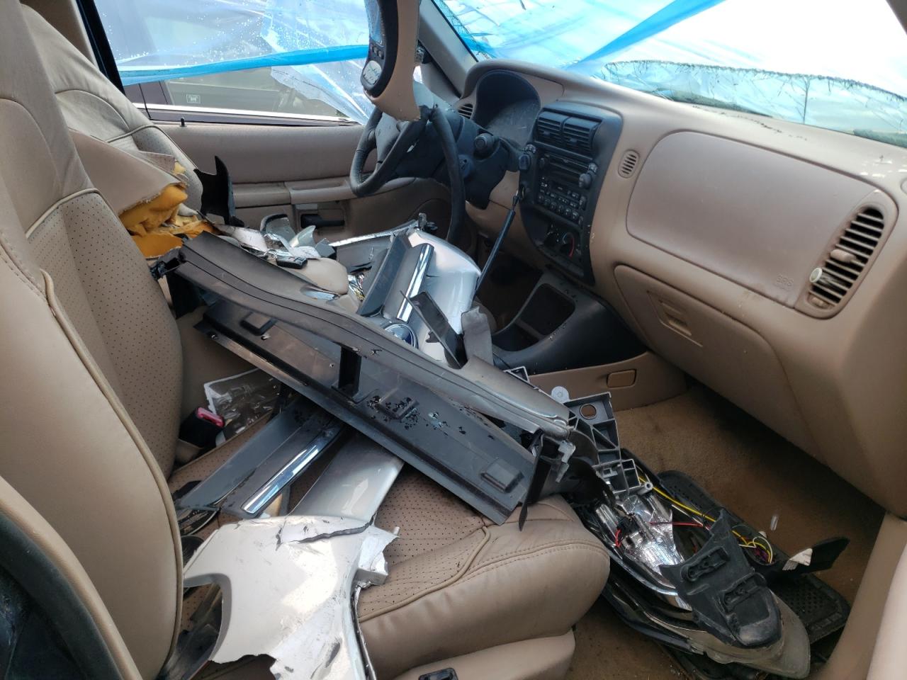 Photo 5 from auction – 1998 FORD EXPLORER with VIN 1FMZU34E8WZA44699
