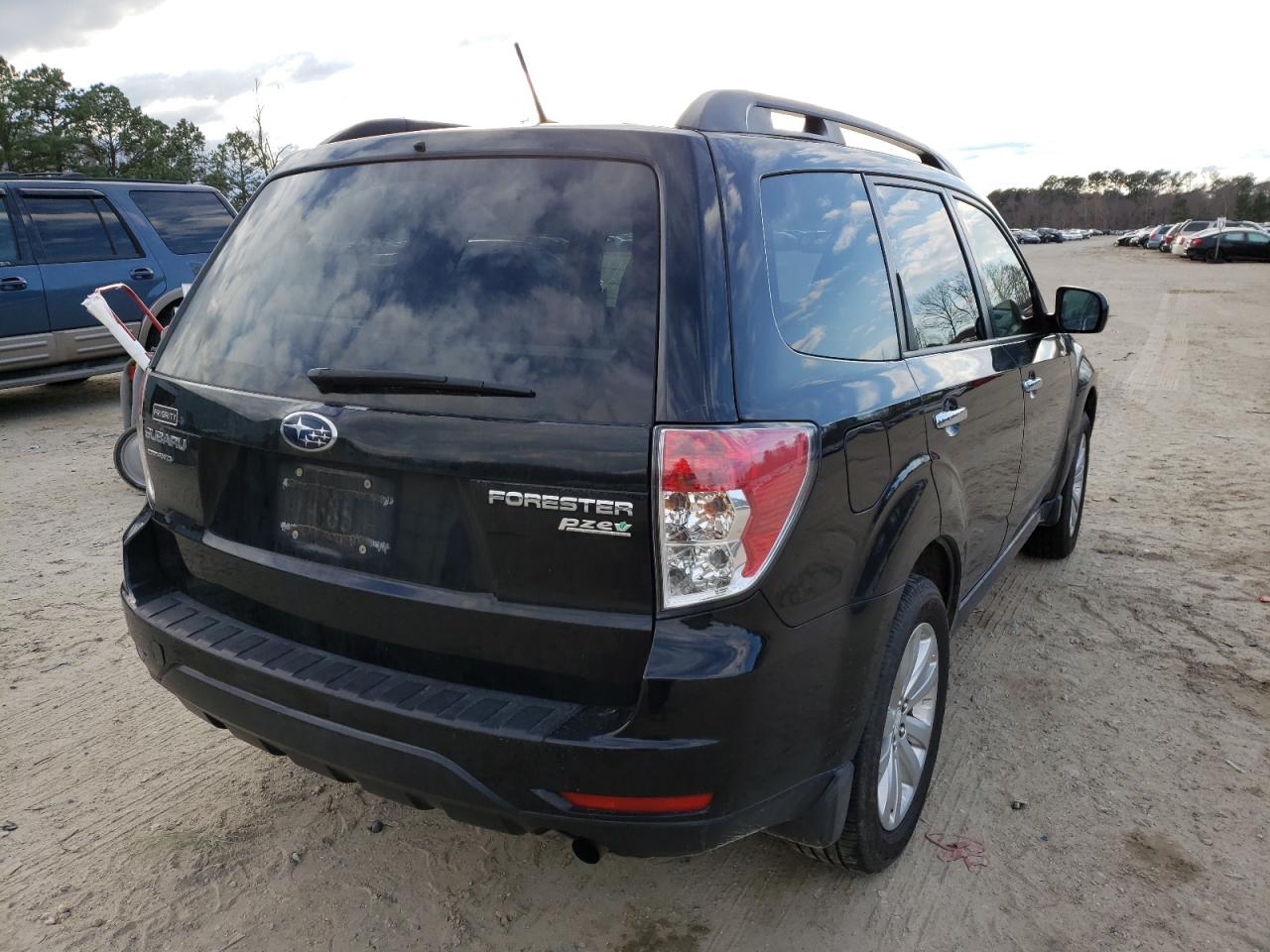 Photo 4 from auction – 2011 SUBARU FORESTER 2 with VIN JF2SHADCXBH772586