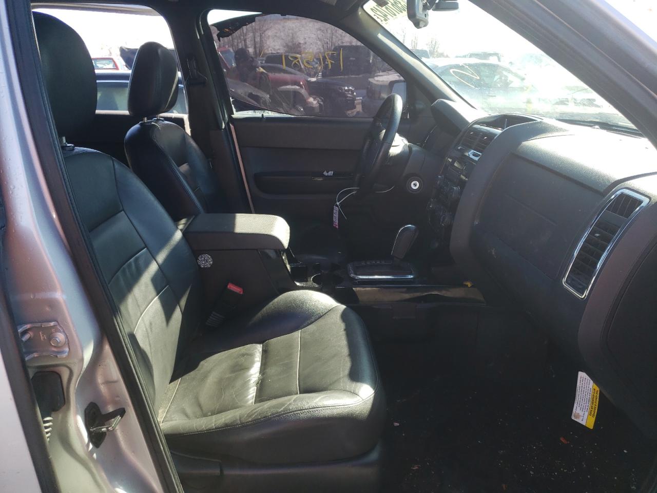 Photo 5 from auction – 2008 FORD ESCAPE LIM with VIN 1FMCU941X8KA95011