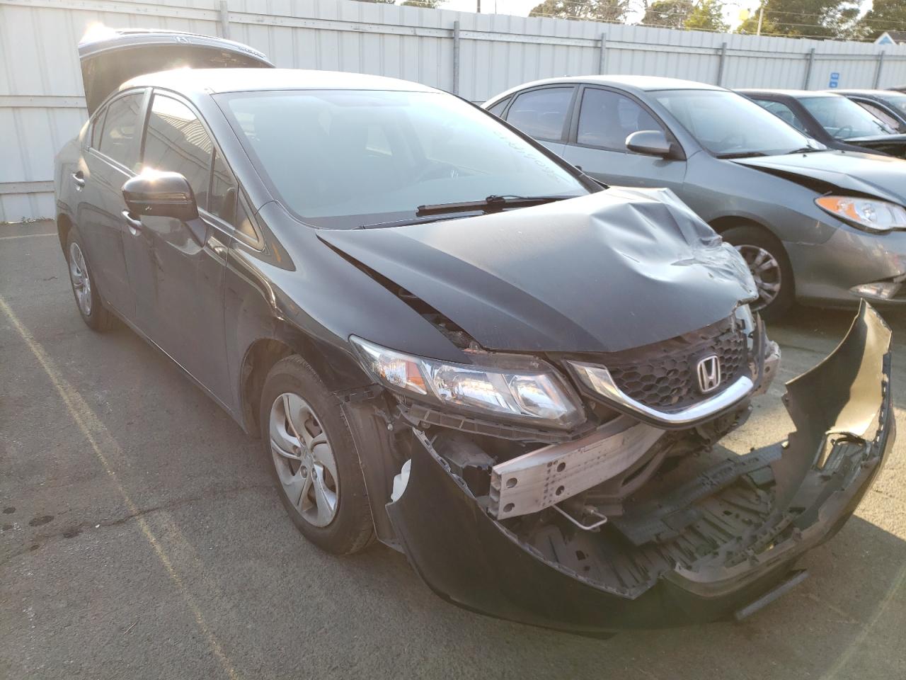 HONDA CIVIC LX 2015 with VIN 2HGFB2F53FH528897 - Photo from auction