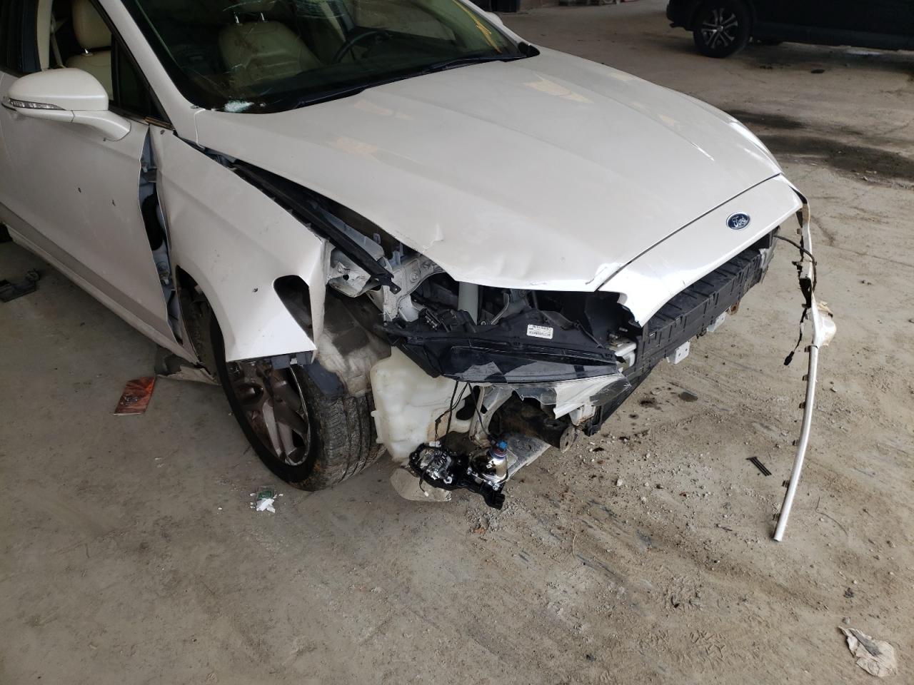 Photo 9 from auction – 2014 FORD FUSION SE with VIN 3FA6P0HD2ER324402