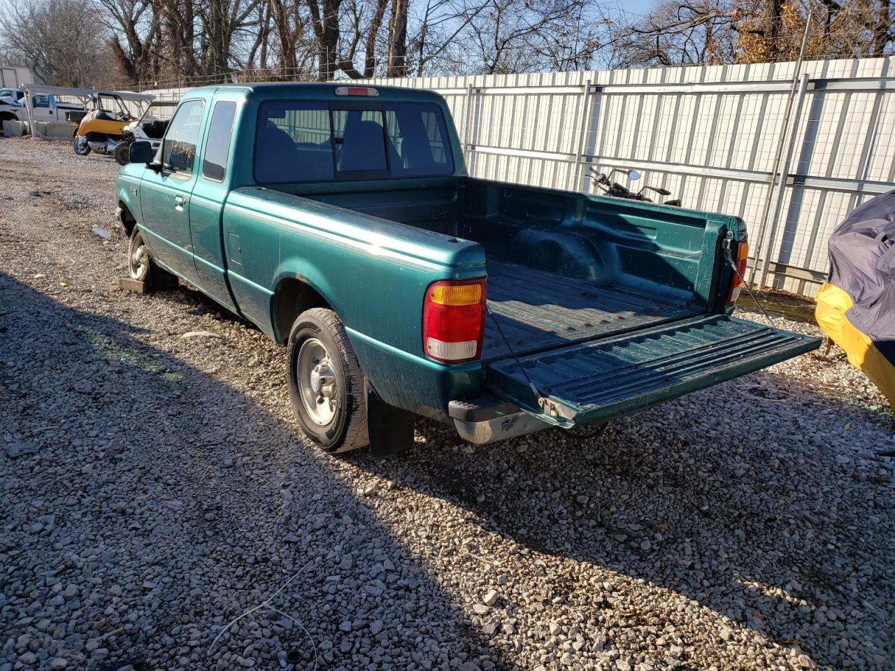 Photo 3 from auction – 1998 FORD RANGER SUP with VIN 1FTYR14C3WPA23923