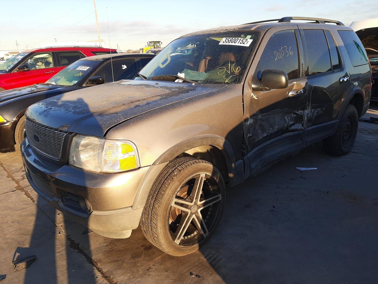 Photo 2 from auction – 2003 FORD EXPLORER X with VIN 1FMZU63K03ZB15852