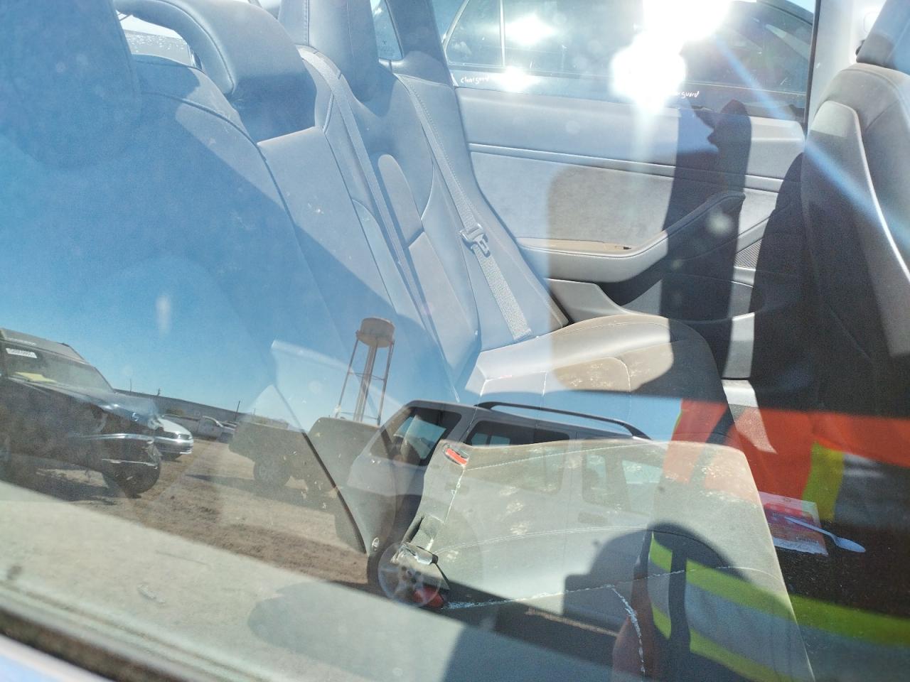 Photo 6 from auction – 2018 TESLA MODEL 3 with VIN 5YJ3E1EB9JF121241