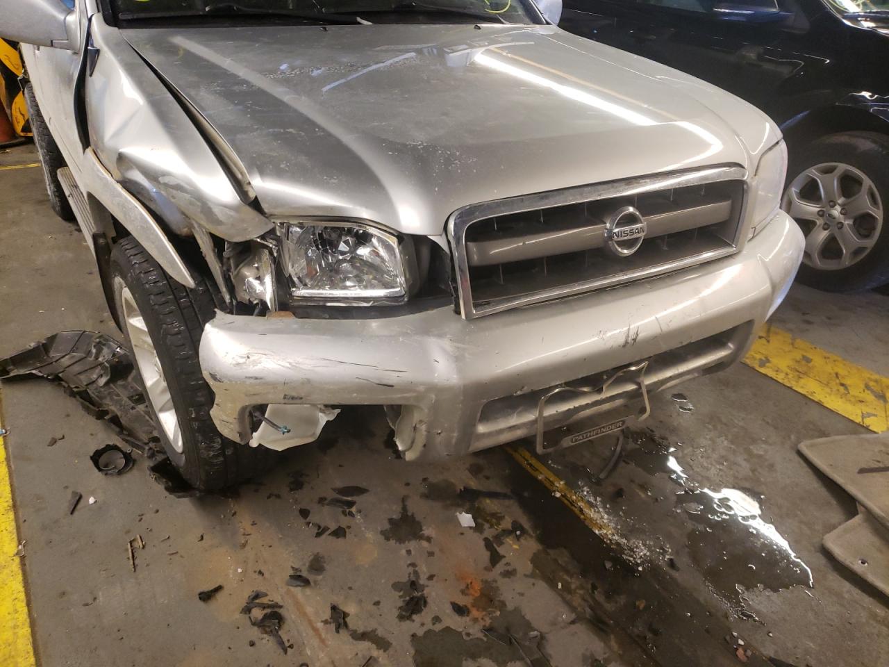 Photo 9 from auction – 2003 NISSAN PATHFINDER with VIN JN8DR09Y33W802483