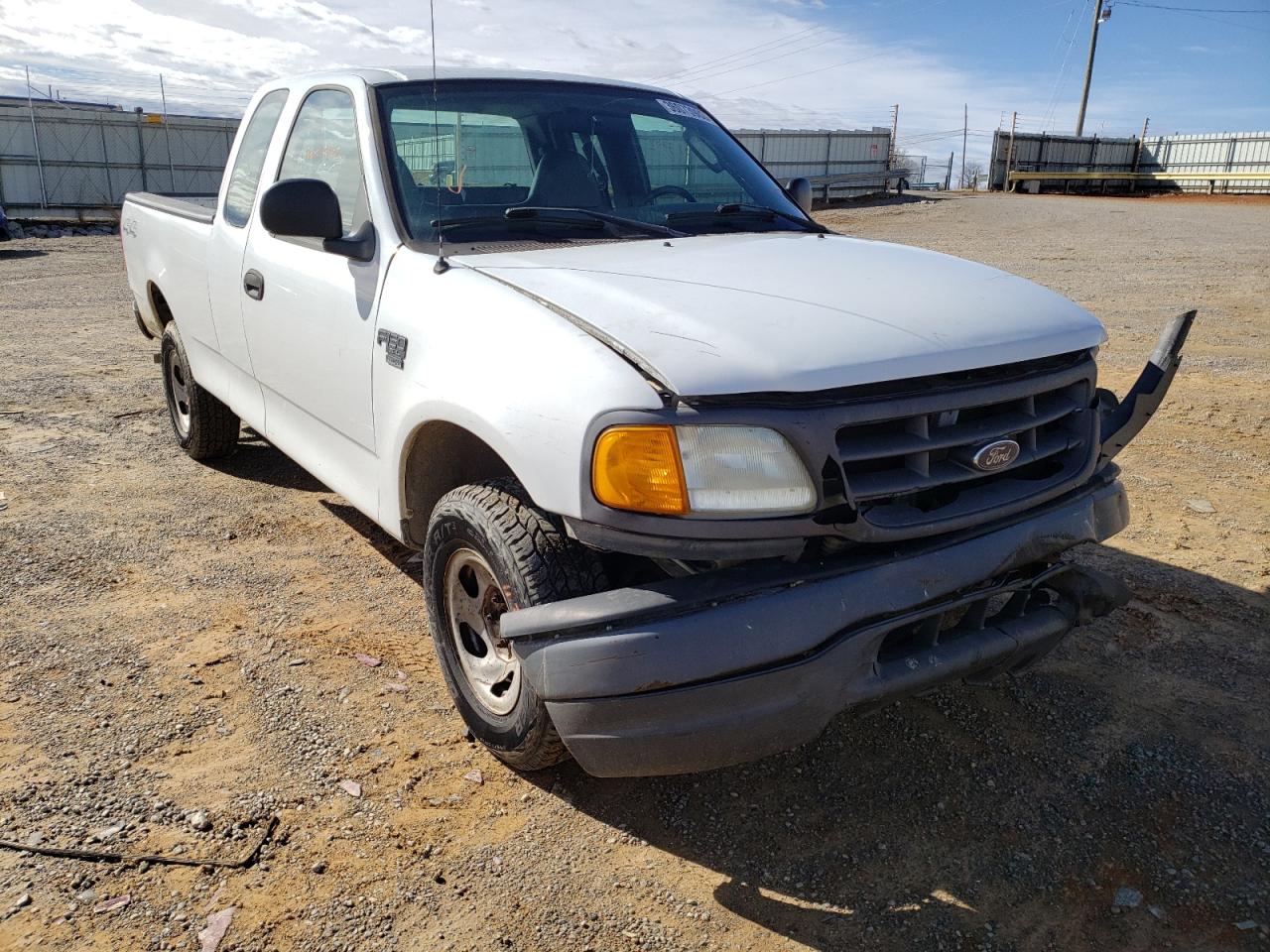 Photo 1 from auction – 2004 FORD F-150 HERI with VIN 2FTRX18W94CA89700
