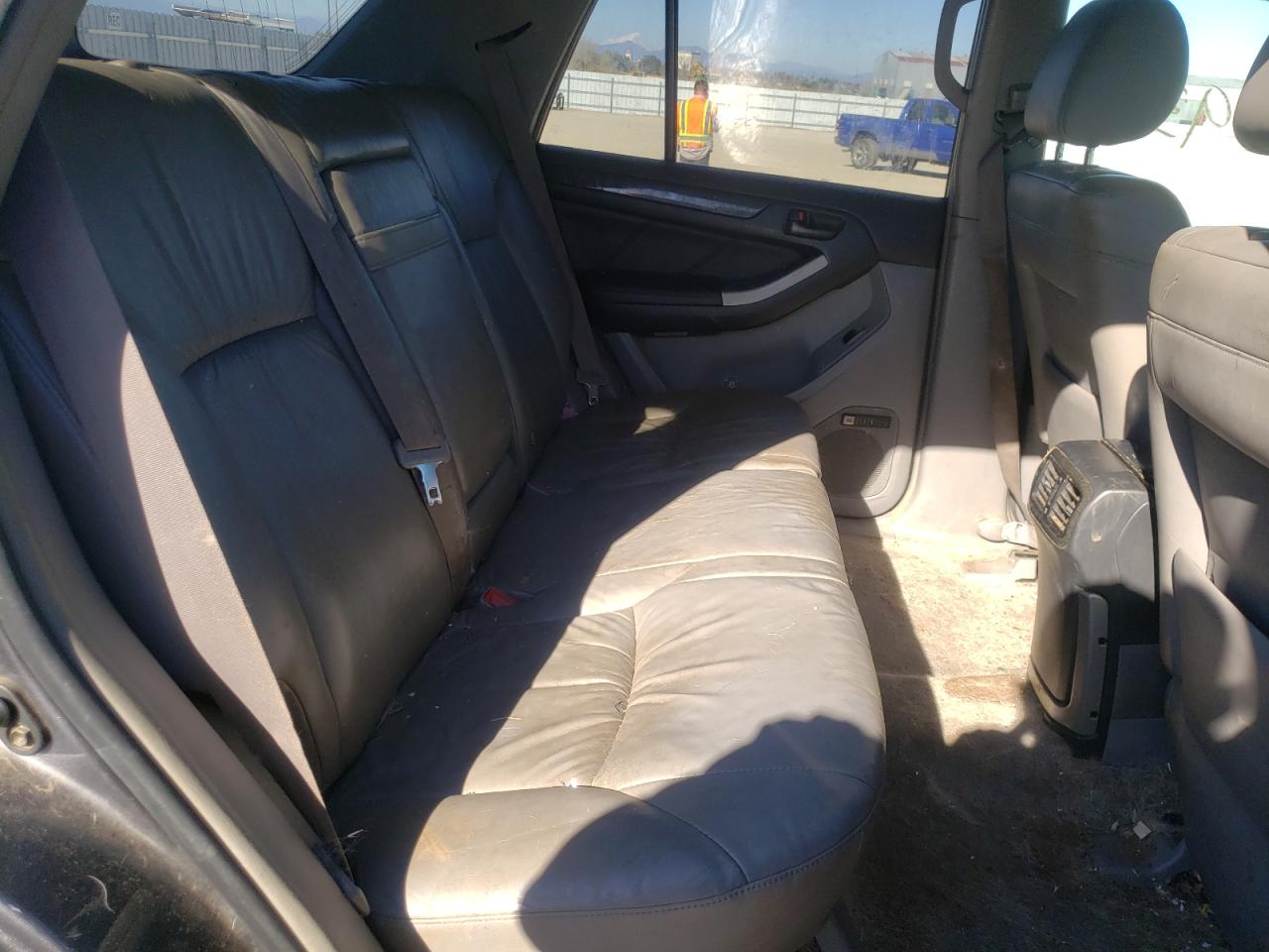 Photo 6 from auction – 2003 TOYOTA 4RUNNER LI with VIN JTEBT17R438005228