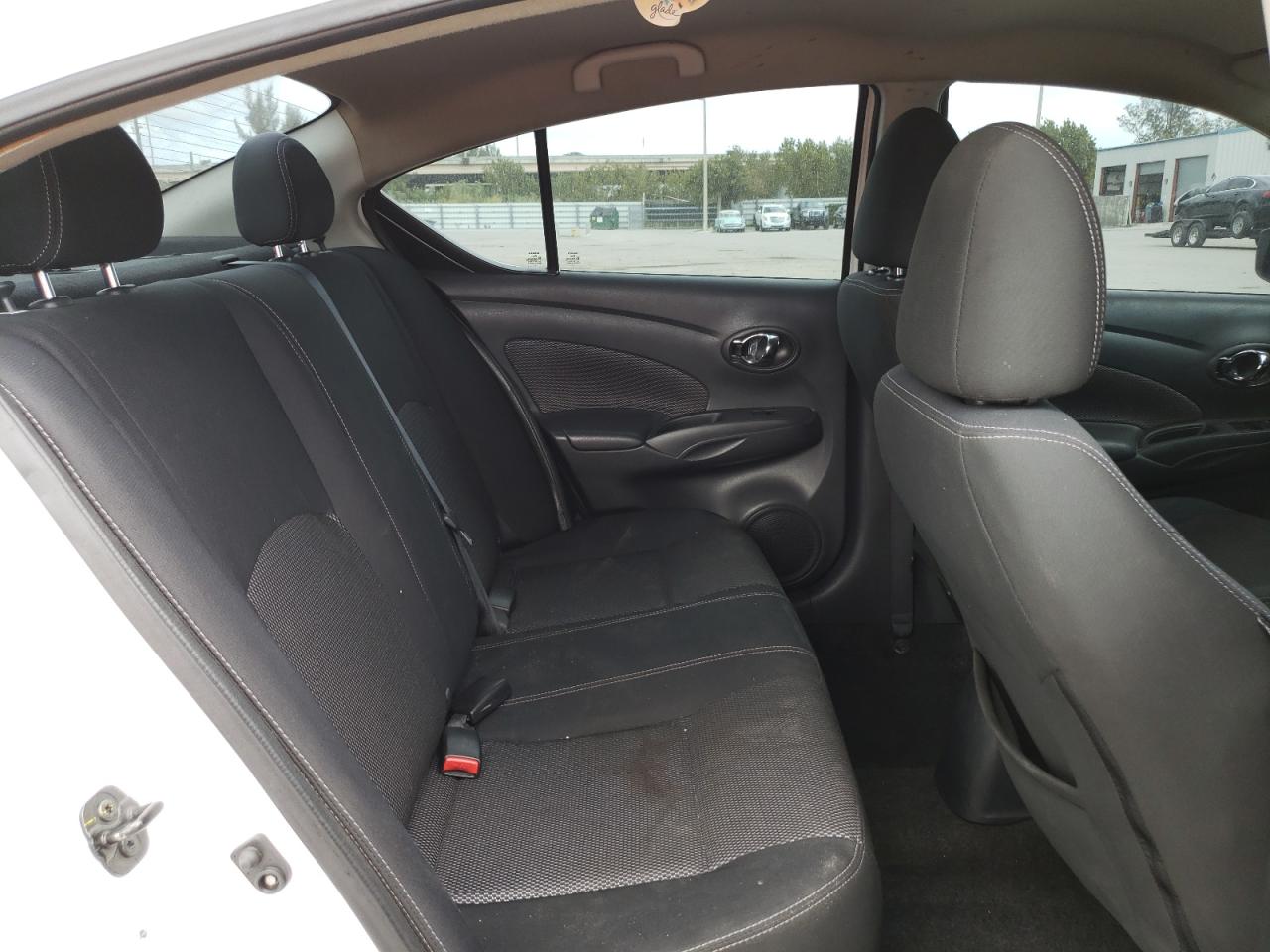 Photo 6 from auction – 2017 NISSAN VERSA S with VIN 3N1CN7AP7HL805143