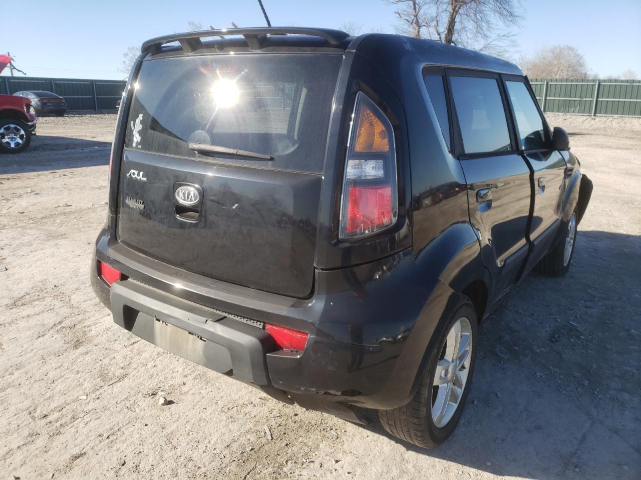 Foto 4 de la subasta – 2011 KIA SOUL con VIN KNDJT2A28B7294460