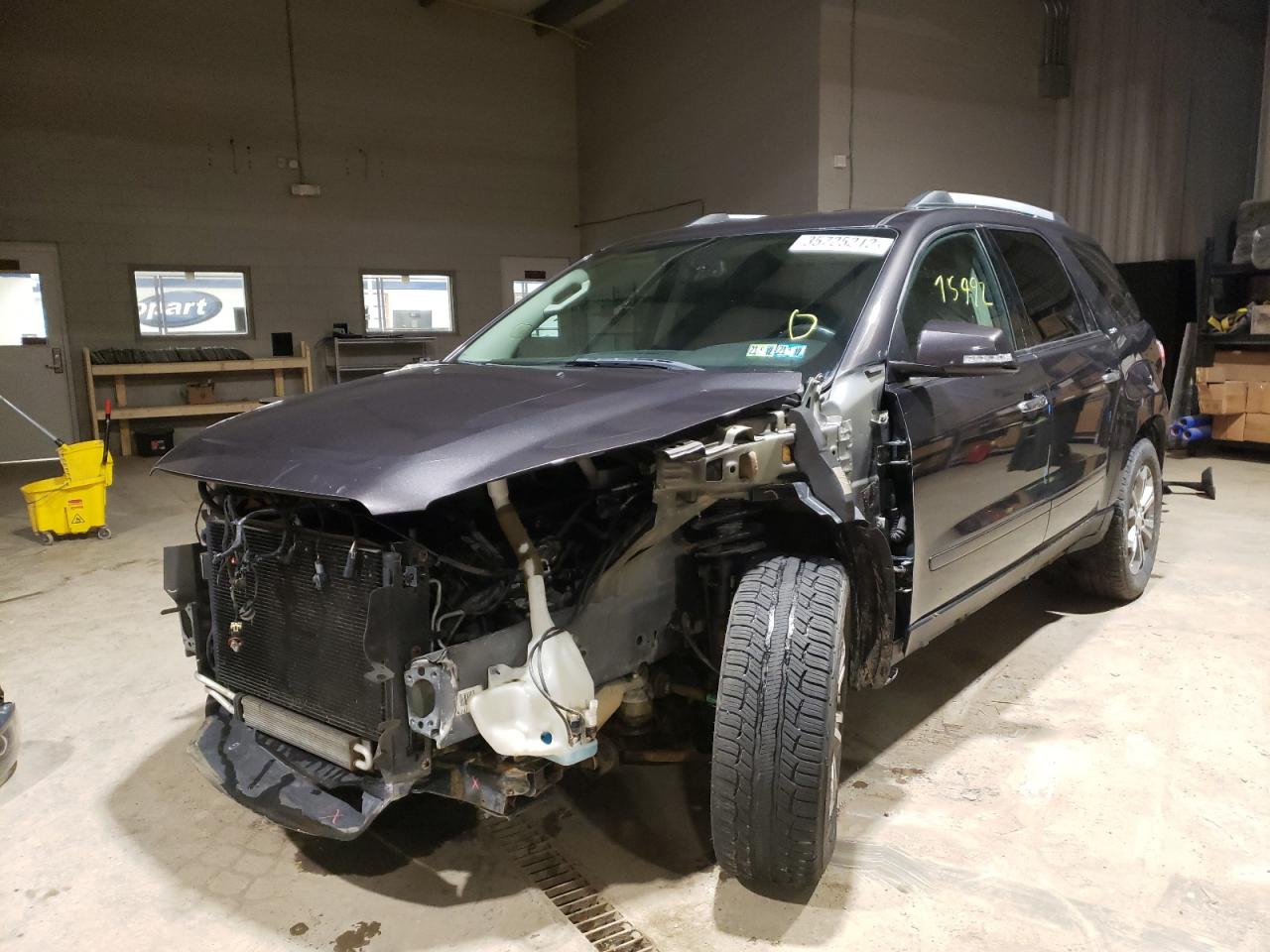 Photo 2 from auction – 2014 GMC ACADIA SLT with VIN 1GKKVRKD4EJ270577