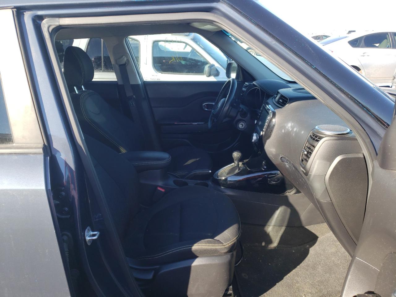 Photo 5 from auction – 2016 KIA SOUL + with VIN KNDJP3A5XG7318883