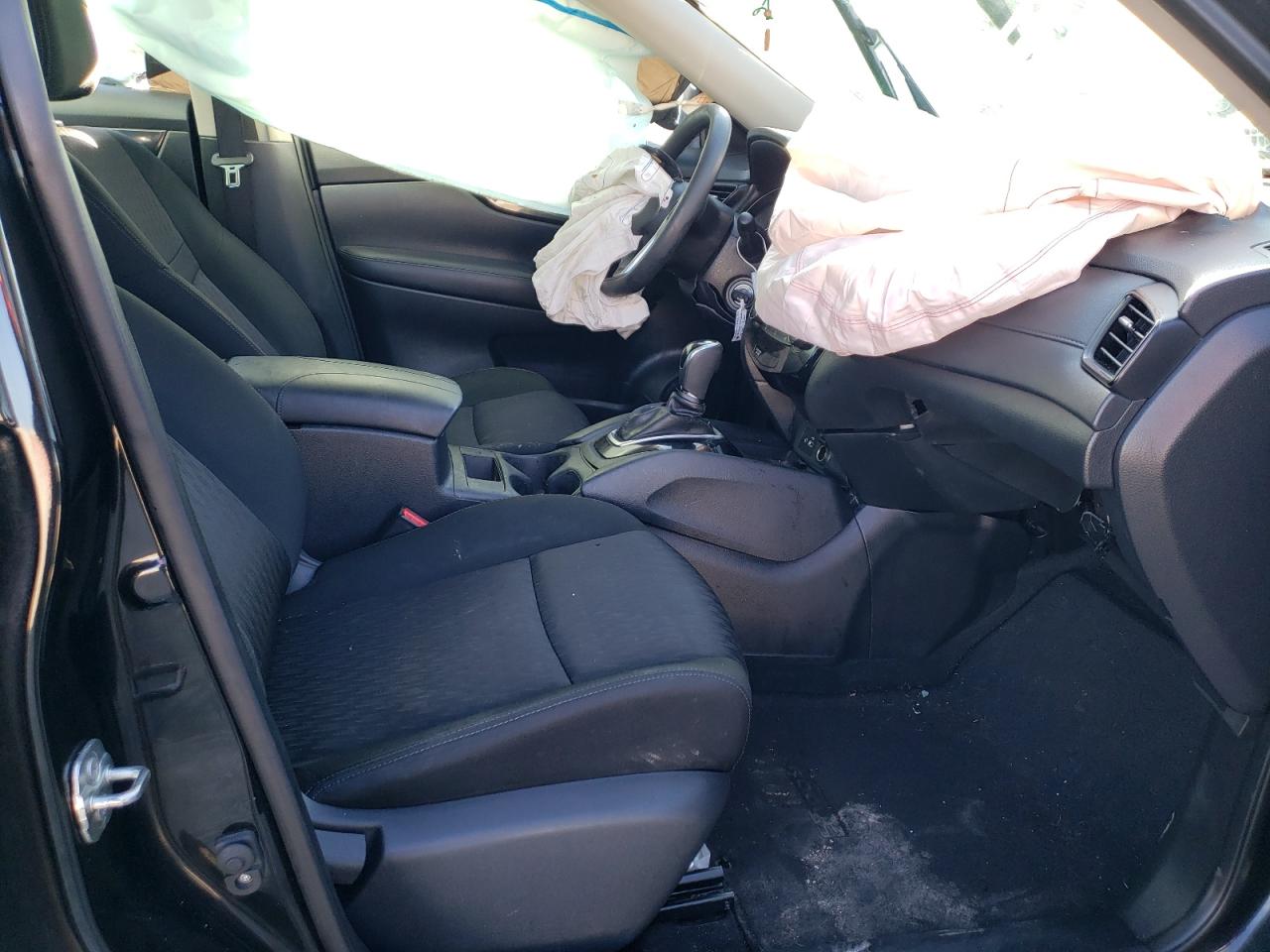 Photo 5 from auction – 2018 NISSAN ROGUE S with VIN KNMAT2MVXJP516565