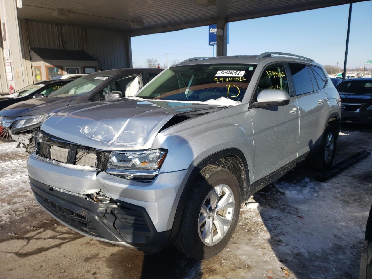 Photo 2 from auction – 2019 VOLKSWAGEN ATLAS S with VIN 1V2GR2CA4KC579191