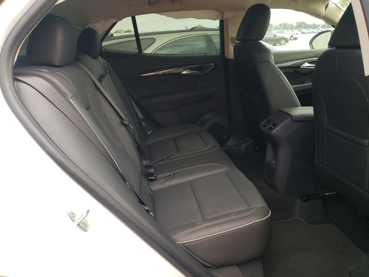 Photo 6 from auction – 2021 BUICK ENVISION E with VIN LRBFZNR44MD073078