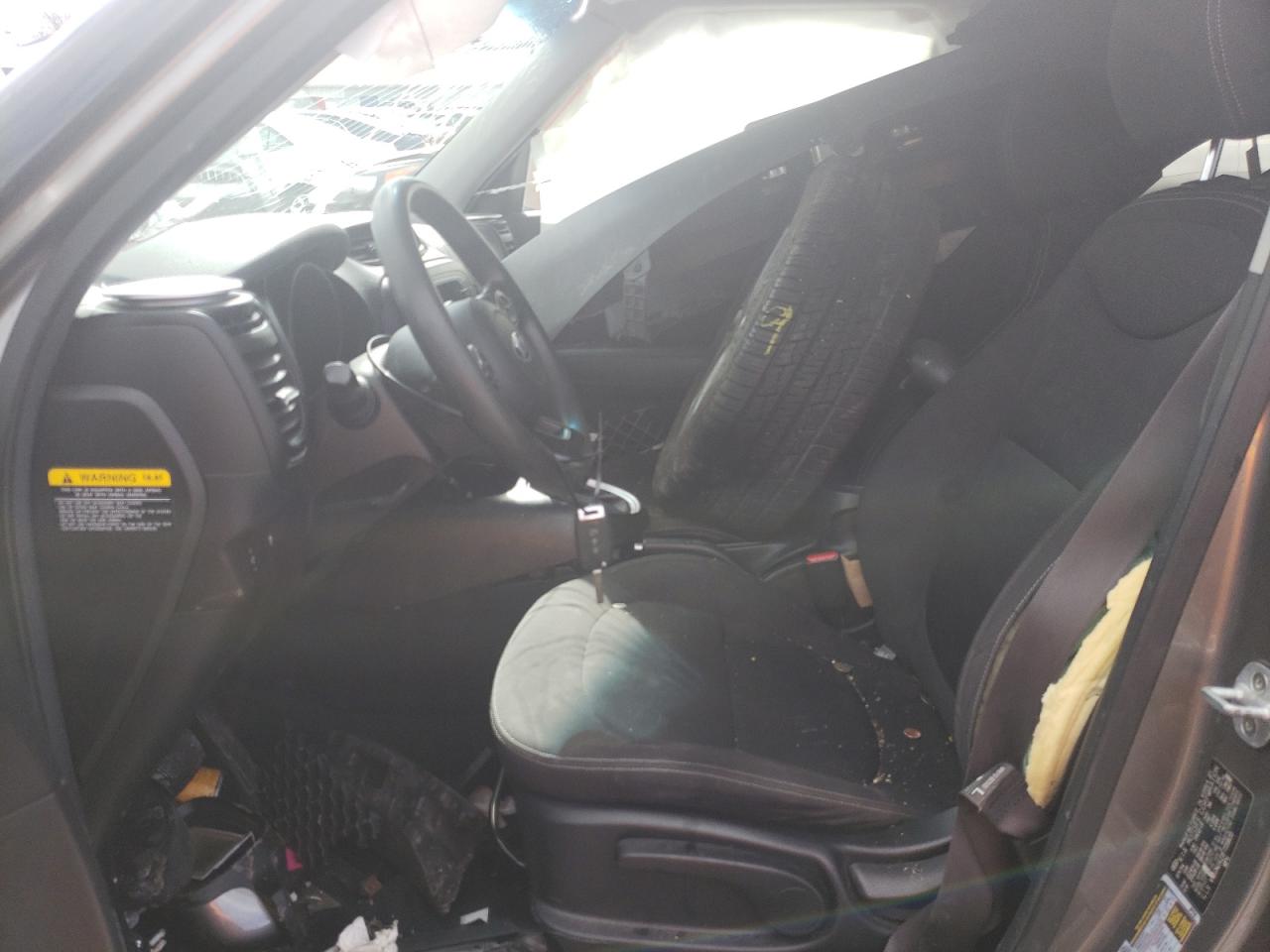 Photo 5 from auction – 2015 KIA SOUL with VIN KNDJN2A23F7119839