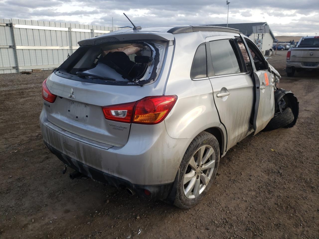 Photo 4 from auction – 2013 MITSUBISHI OUTLANDER with VIN 4A4AR4AU9DE019795