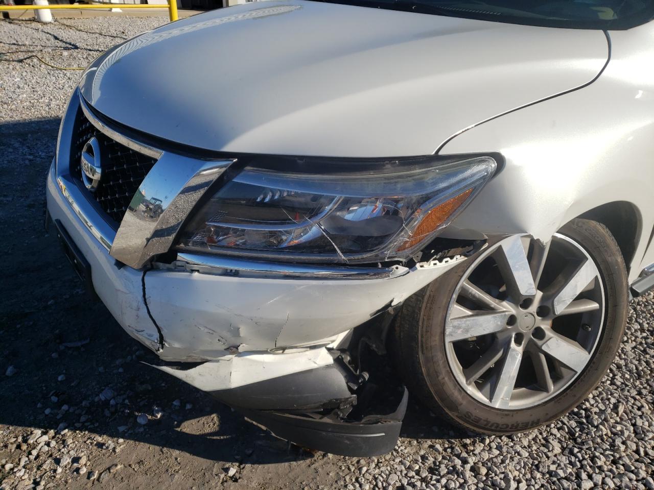 Photo 9 from auction – 2015 NISSAN PATHFINDER with VIN 5N1AR2MN2FC642802