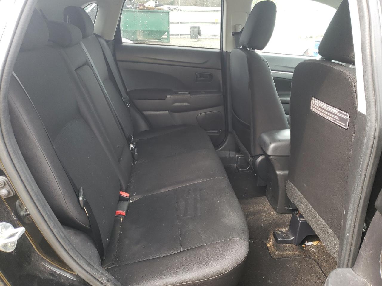Photo 6 from auction – 2015 MITSUBISHI OUTLANDER with VIN 4A4AR3AW9FE041696