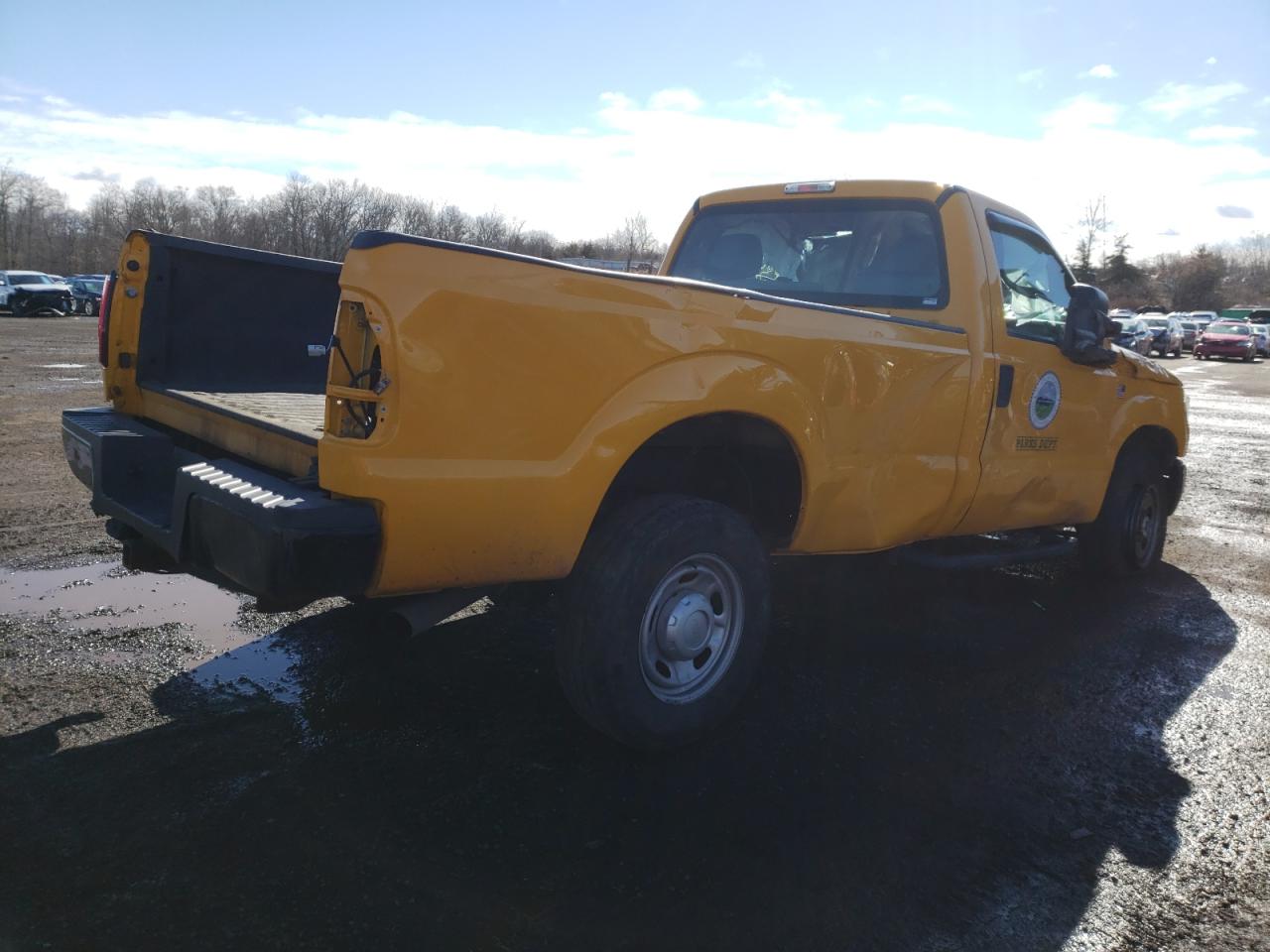 Photo 4 from auction – 2015 FORD F350 SUPER with VIN 1FTRF3B66FEB97972