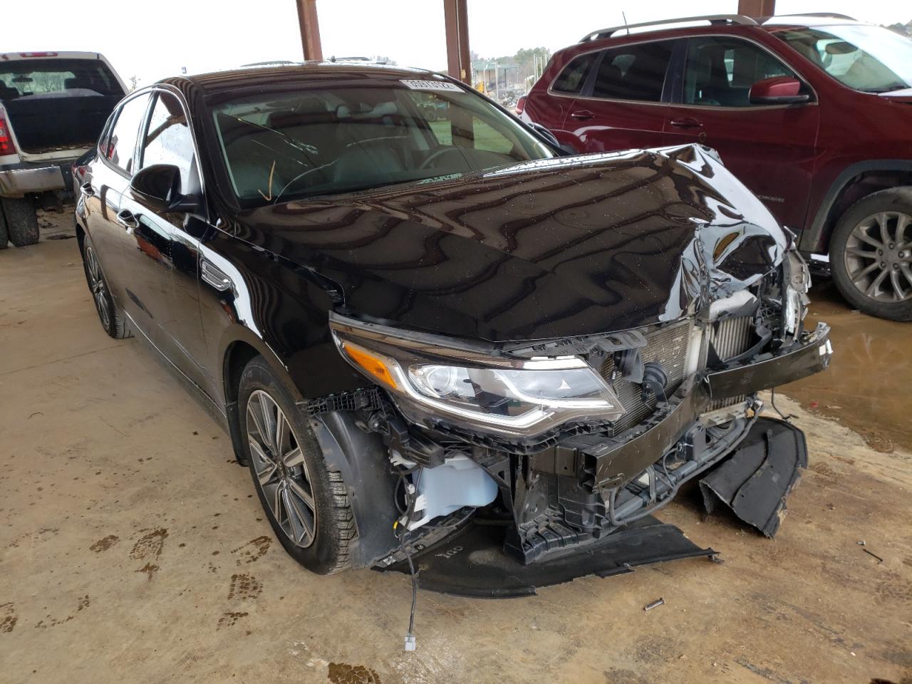 KIA OPTIMA EX 2019 with VIN 5XXGU4L14KG297418 - Photo from auction