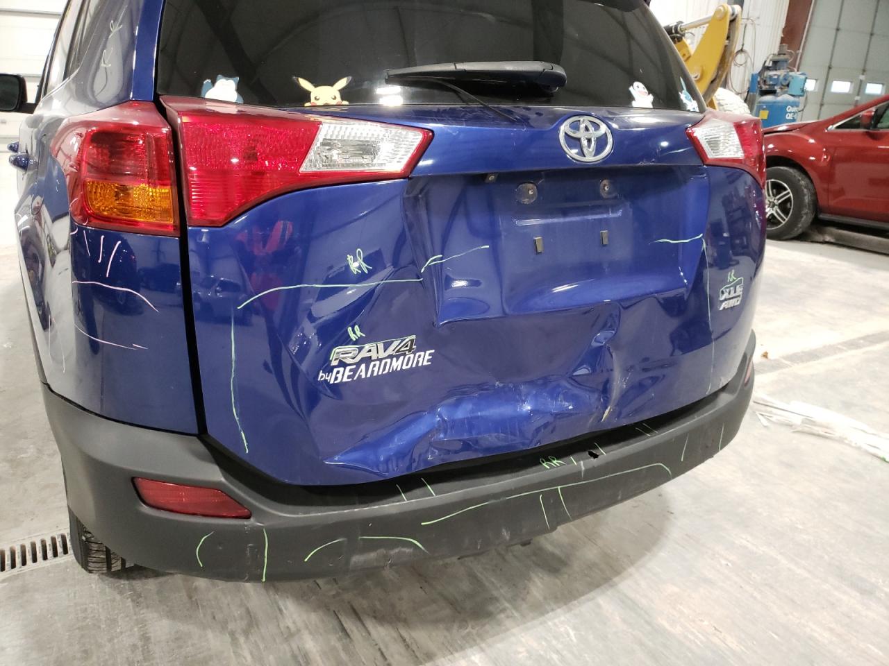 Photo 9 from auction – 2015 TOYOTA RAV4 XLE with VIN 2T3RFREV9FW238108