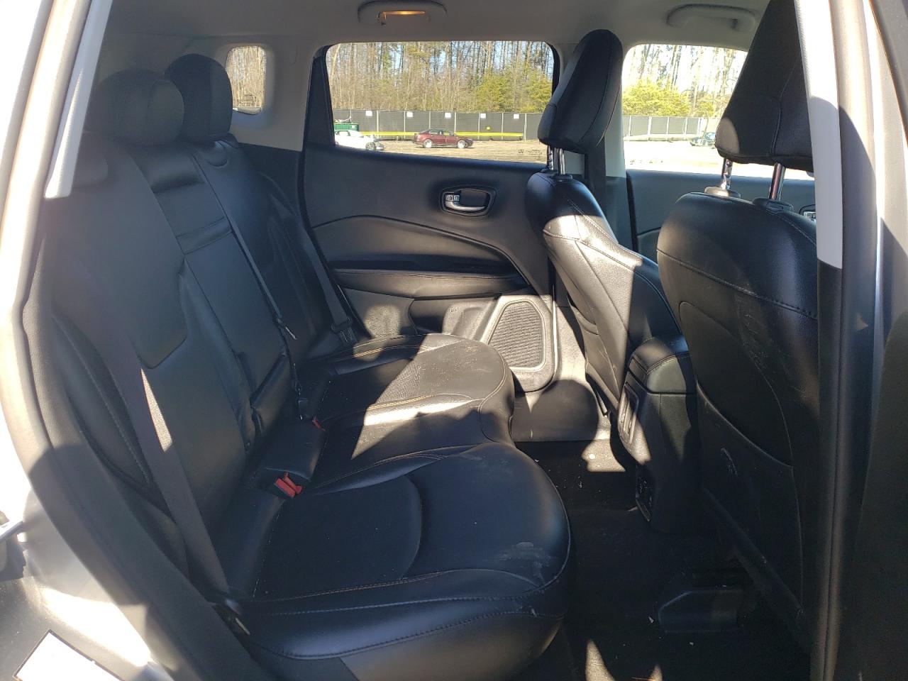 Photo 6 from auction – 2019 JEEP COMPASS LI with VIN 3C4NJCCB0KT662877