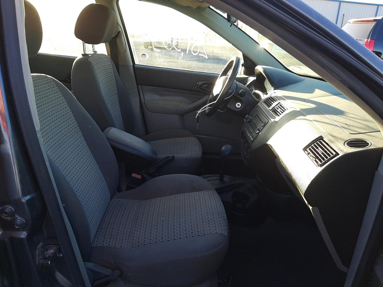 Photo 5 from auction – 2007 FORD FOCUS ZX4 with VIN 1FAFP34N17W297774