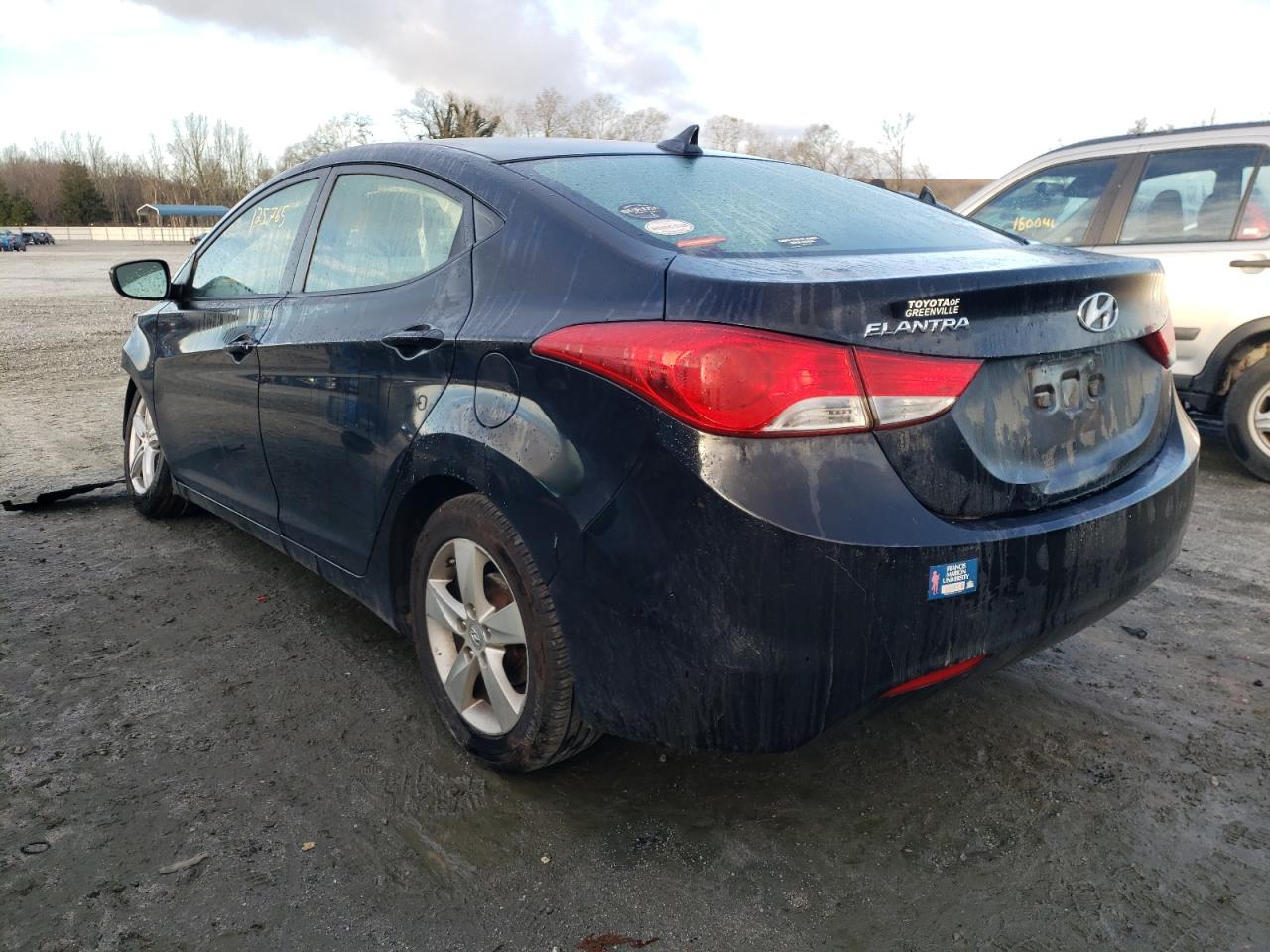 Photo 3 from auction – 2012 HYUNDAI ELANTRA GL with VIN 5NPDH4AE3CH079358