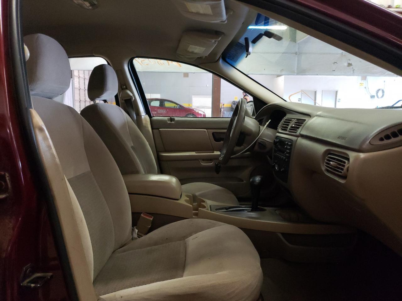 Photo 5 from auction – 2005 FORD TAURUS SE with VIN 1FAHP53U95A135043