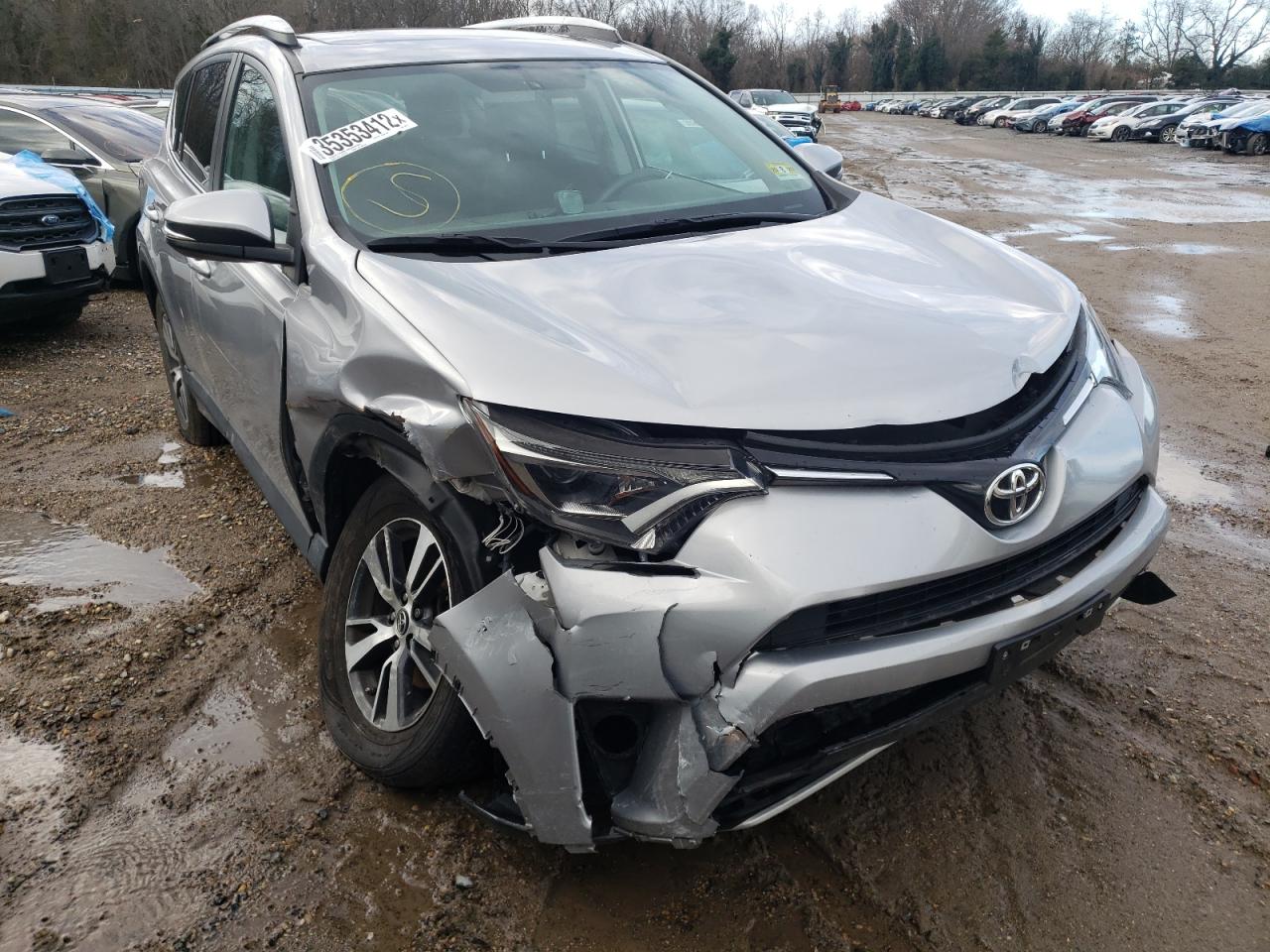 TOYOTA RAV4 XLE 2016 with VIN 2T3RFREV5GW522112 - Photo from auction